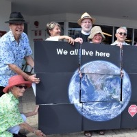 01051805adaniprotest