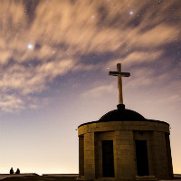 0107201803 churchgoers